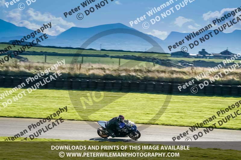 anglesey no limits trackday;anglesey photographs;anglesey trackday photographs;enduro digital images;event digital images;eventdigitalimages;no limits trackdays;peter wileman photography;racing digital images;trac mon;trackday digital images;trackday photos;ty croes